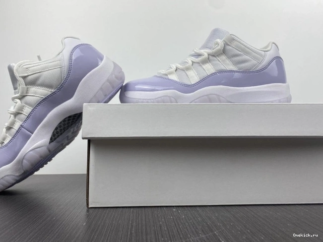 One Kick Air Pure WMNS Low AH7860-101 11 Jordan Violet 0802